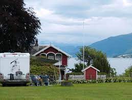 Gloppen camping og fritidssenter as liegt am ende von gloppefjorden ungefähr 2km von dem zentrum sandane, an dem weg nr. Balestrand Camping Balestrand Of Norway
