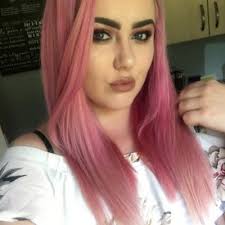 Nicole Syme's Instagram, Twitter & Facebook