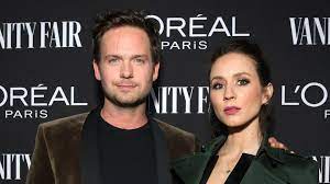 She is best known for starring as spencer hastings in the television series pretty little li. Schauspielerin Troian Bellisario Bekam Zweites Baby Im Auto Promiflash De