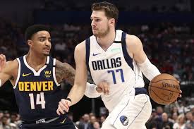 The warriors held the mavericks to 33 percent shooting from beyond the arc and took control of the game over the quarter. Golden State Warriors Vs Dallas Mavericks 2621 Free Pick Nba Betting Odds