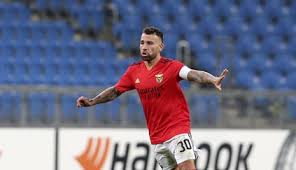 Nicolas otamendi suffered a horror benfica debut as he gave away two goals and a penalty. Peco Desculpa A Todos Os Adeptos Otamendi Fala Sobre Inicio De Epoca Dificil No Benfica Futebol Correio Da Manha