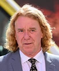 Tony Woodcock 🌳⭐️🏆🏆🏆,Arsenal and England…Born Eastwood Nottinghamshire.  MD -2