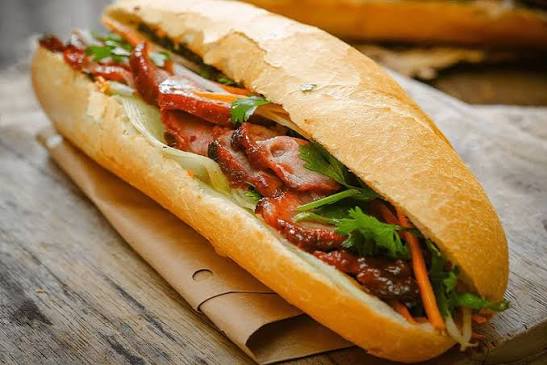 Cách làm bánh mì Việt Nam giòn rụm, thơm ngon chuẩn vị