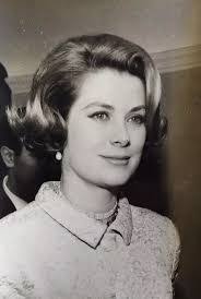 Grace Stern's Instagram, Twitter & Facebook