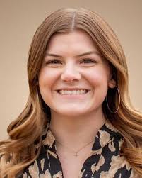 Elizabeth Null's Instagram, Twitter & Facebook