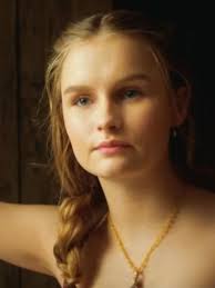 Baz Luhrmann, Elvis biopic: Australian actor Olivia DeJonge cast as  Priscilla Presley