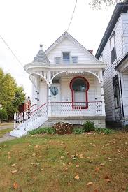 1900 Victorian In Cincinnati Ohio Captivating Houses Old Houses Old House Design Vintage House