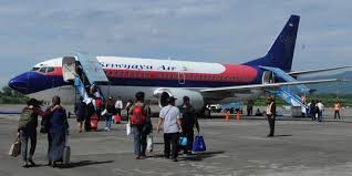 Ia menyebutkan seluruh unit pesawat yang dioperasikan oleh sriwijaya akan menggunakan logo tersebut mulai hari ini. A7tzh3bslkavum