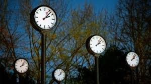 Wann ist die uhrenumstellung, wann beginnt und endet die sommerzeit? Ab Sonntag Gilt Sommerzeit Wie Man Die Vielleicht Letzte Zeitumstellung Trotz Corona Krise Meistert Rbb24