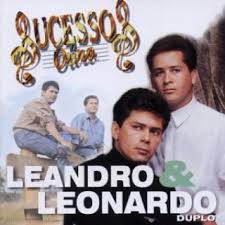 Tio zé, irmão de dona carmem, viajou com eles e se encarregava de conseguir apresentações para a dupla, assim como anselmo, patrão de leonardo. Leandro E Leonardo Sucessos De Ouro