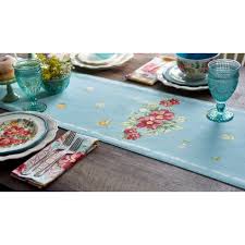 The Pioneer Woman Vintage Floral Reversible Table Runner 14 X 72 Walmart Com In 2020 Pioneer Woman Dishes Pioneer Woman Kitchen Pioneer Woman