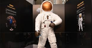 香港太空館 hong kong space museum. å¤ªç©ºé¤¨ç™»æœˆ50å¹´å±•è¦½å±•5ç±³é«˜legoç«ç®­ 15 26 20190703 æ¸¯èž å³æ™‚æ–°èž æ˜Žå ±æ–°èžç¶²