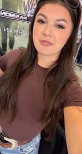 Hannah Barron Pontoon