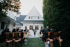 Ezinearticles.com allows expert authors in hundreds of niche fields to get massive levels of exposure in exchange for the submission of their quality original articles. This Modern Rustic Lombardi House Wedding Is A Pinterest Dream With Copper Accents Junebug Weddings
