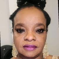 Carolyn Carruthers's Instagram, Twitter & Facebook