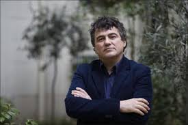Patrick pelloux, médecin urgentiste au samu de paris et écrivain revient sur les circonstances de la mort de 21 personnalités. Deux Ans Apres Charlie Patrick Pelloux Tant Qu Il N Y A Pas De Kalachnikov Tout Va Bien Le Quotidien Du Medecin