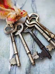 It is not impossible to unlock a skeleton key lock if you lose your key. Simple Everyday Glamour Random Inspiration Old Keys Skeleton Key Antique Keys