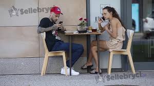 Quebonafide i natalia szroeder całowali się w sopocie. Quebonafide I Natalia Szroeder Na Wspolnym Sniadaniu Youtube