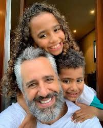 From UK🇬🇧 Ever since I lost my wife Have been the only one taking care of  this pretty kids I hope this platform can favor me with honest and God  fearing woman