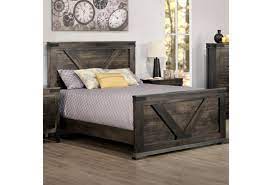 This project will only take you an afternoon and can be a great budget project if you use reclaimed wood. Handstone Chattanooga King Bed With Tall Footboard And Metal Accents Jordan S Home Furnishings Headboard Footboard