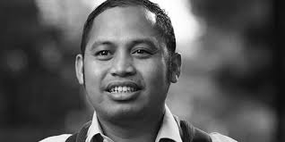 Ini tentang hidup, tentang sebeerapa kuat agar api semangat tak mudah redup. Tak Disangka Seorang Marketing Mobil Sukses Memerankan Copet Di Preman Pensiun Halaman 2 Merdeka Com