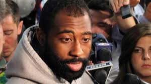 Teammates shocked, saddened by Mankins trade