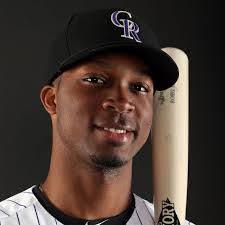 Rosell Herrera's Instagram, Twitter & Facebook