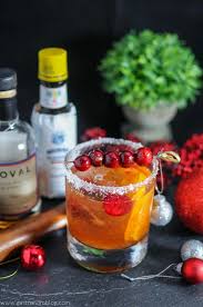 Not just for the cozy, warming feeling they also. Christmas Old Fashioned Cranberry Cocktail Gastronom Cocktails