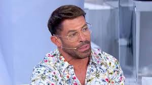 In tv gianni sperti ha esordito quasi uomini e donne è un programma imprevedibile. Uomini E Donne Gianni Si Svela Sul Possibile Addio Di Gemma E Su Tina