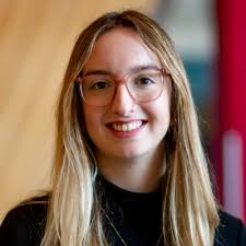 Katie Lindley's Instagram, Twitter & Facebook