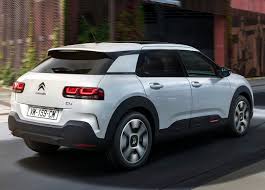 Segundo dados da citroen, ele acelera de 0 a 100 km/h em 12 segundos com etanol, e 12,1 segundos com gasolina. Citroen C4 1 2 Puretech 110 S S Cvm Feel Novo Cactus Automais