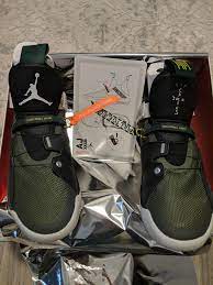 Welcome to giromagi and cactus wholesale. Jordan 33 Cactus Jack Sneakers