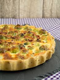 Es Wird Herbst Mit Feiner Rosenkohl Quiche Danielas Foodblog Rezept Rosenkohl Quiche Rezepte Rosenkohl