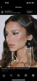 Hello! 👋 I'm a professional makeup artist currently based in South  Tenerife, and I'm looking to connect with a talented hairstylist interested  in collaborating