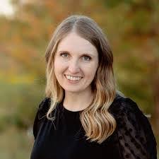 Anna Mcallister's Instagram, Twitter & Facebook