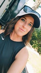 Amanda Izzo's Instagram, Twitter & Facebook