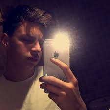 Ryan Billington's Instagram, Twitter & Facebook