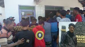 Check spelling or type a new query. Kecelakaan Kerja Karyawan Pabrik Kayu Di Pajurangan Tewas Pantura7 Com Referensi Berita Jalur Utara