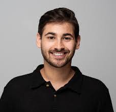 Dale Bleakney's Instagram, Twitter & Facebook