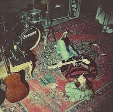89 Otmetok Nravitsya 2 Kommentariev Silasvsilas V Instagram Smell Like Last Days Kurt Cobain Nirvana Nirvana Kurt Cobain