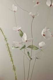 L Aiguille En Fete Sculpture Textile Art Floral Installation De Fleurs