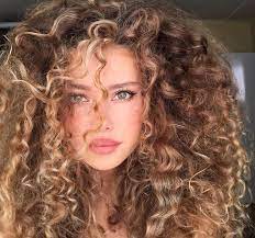 16 i am talking about the girl ….who…… has long brown hair and green eyes. Green Eyes Prefect And Light Brown Hair Image 6900044 On Favim Com