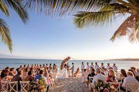 Guests had travelled from near and far to celebrate their special day with them. Indian Wedding Photographers And Destination Wedding Photographers