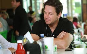 Tmz reports laun experienced a medical emergency a couple weeks ago and passed away on tuesday (june 1) at a hospital in massachusetts, sources confirmed. Wahlburgers Season 10 Will Be Its Last Reality Blurred