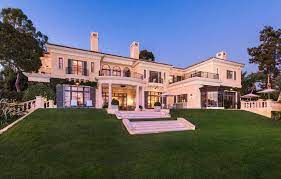 Itv will broadcast oprah winfrey's interview with the duke and duchess of sussex. Live Next Door To Oprah For 45 Million Mansion Global