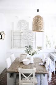7 lamparas de techo modernas para sala y comedor elegir la mesa sillas y una gran variedad de accesorios que acompañan a complementarlo puede ser una tarea difícil cuando no contamos con imágenes que nos. Increibles Decoraciones Rusticas Con Lamparas De Mimbre Arkihome Arkihome Arquitectura Y Diseno De Interiores