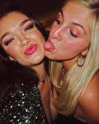 Abigail Chandler's Instagram, Twitter & Facebook