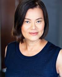 Elizabeth Moy's Instagram, Twitter & Facebook