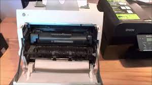 أحدث إصدار من hp laserjet 1100 printer series drivers. How To Replace The Toner Cartridge On An Hp Laserjet 1100 Printer Youtube