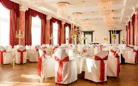 Bill kaulitz überrascht uns mit diesem post zur hochzeit, doch wohin er fliegt, verrät er vorerst noch nicht. April April Leider Ist Die Traumhochzeit Von Heidi Und Tom Auf Schloss Bensberg Nur Eine Idee Der Redaktion Radio Berg